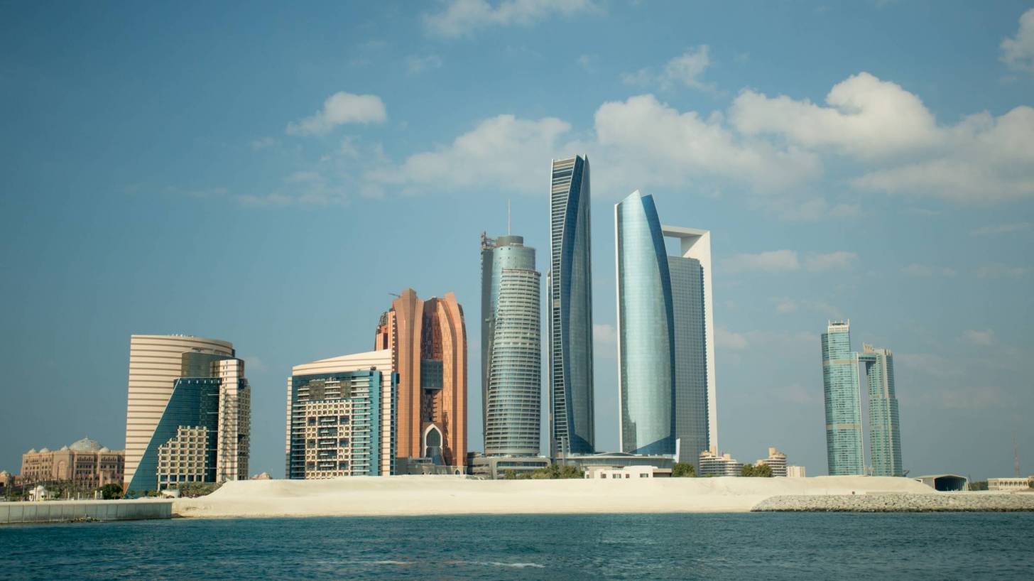 abu dhabi skyline