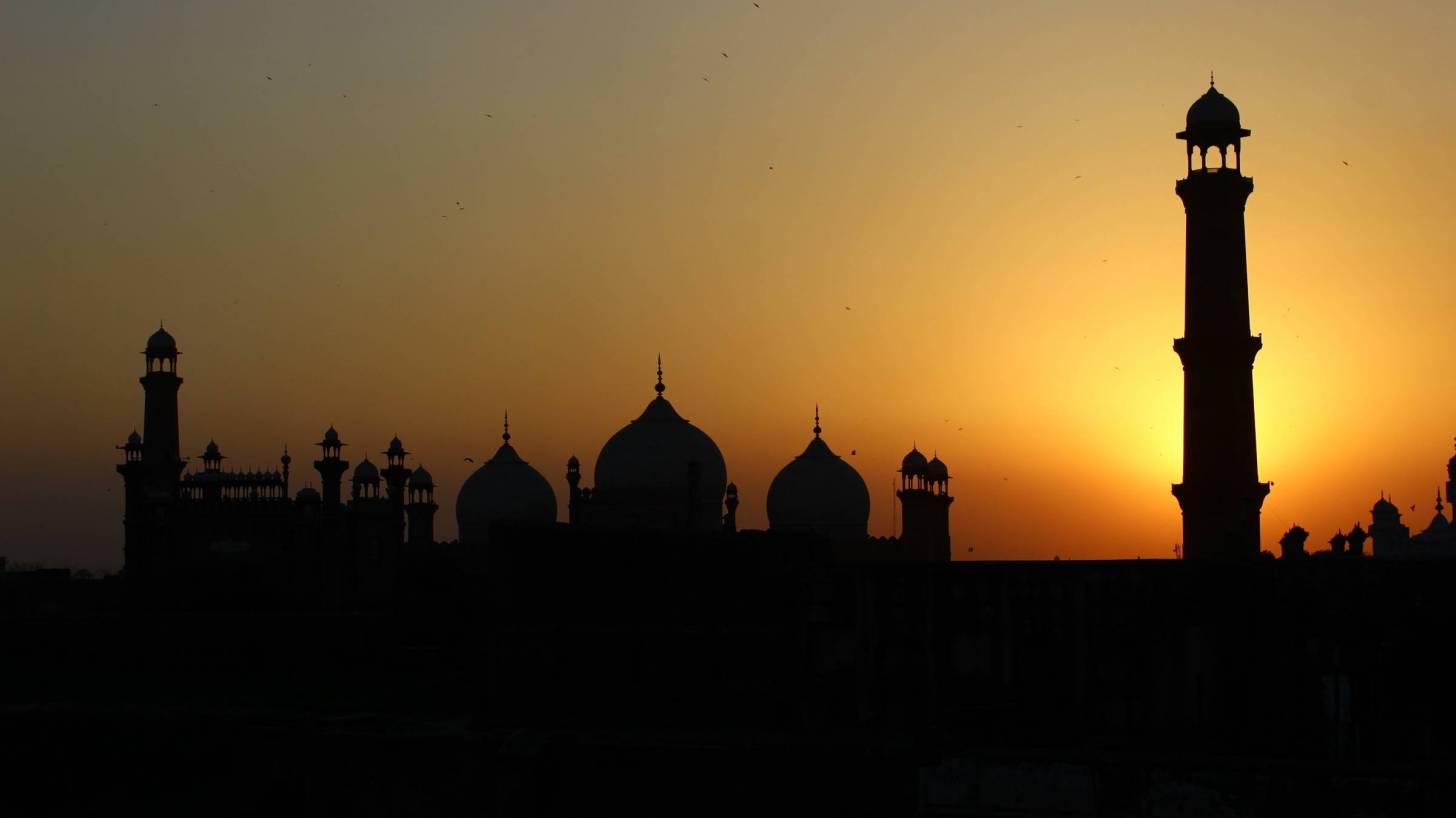 pakistan fort in the sun set