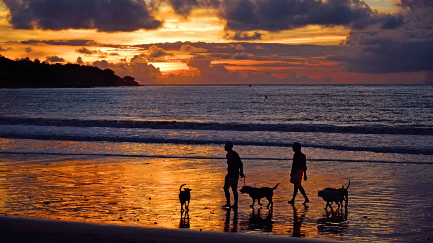 beach at sun set