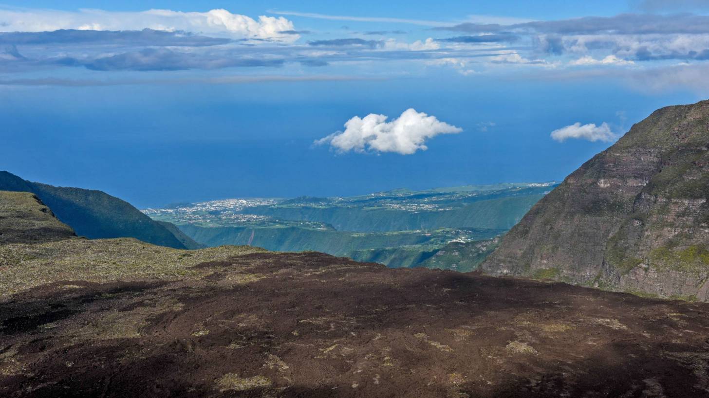 reunion island volcano