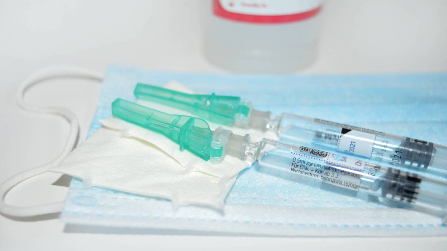 syringes with flu shots in them