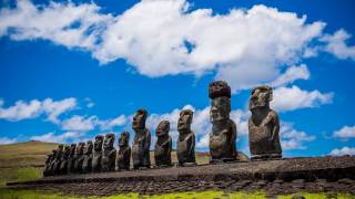 easter island statues