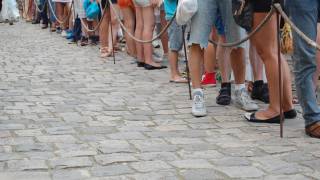 people in line to get tested for dengue